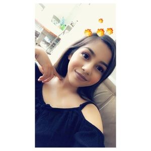 Meet your Posher, Ashley